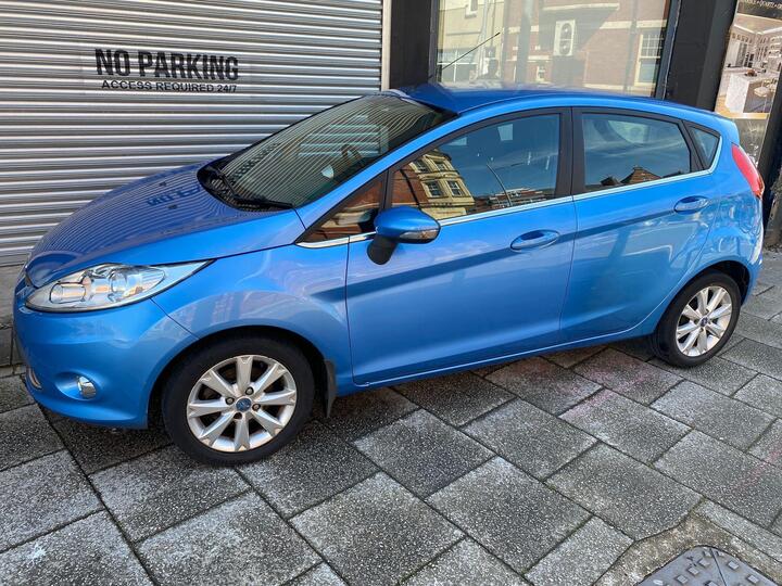 Ford Fiesta 1.25 Zetec 5dr