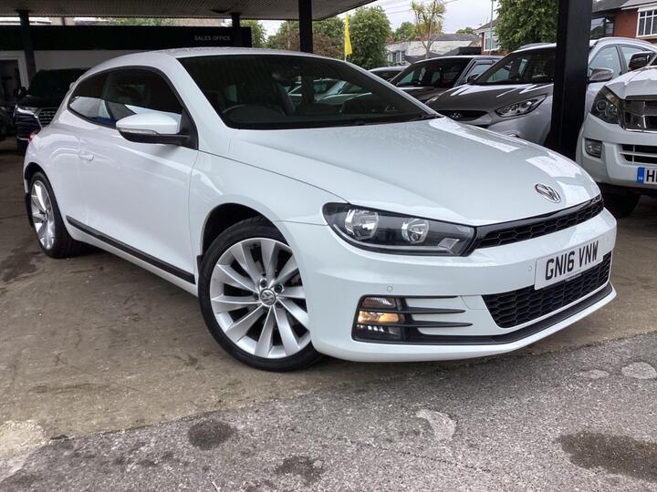 Volkswagen Scirocco 2.0 TSI BlueMotion Tech GT DSG Euro 6 (s/s) 3dr