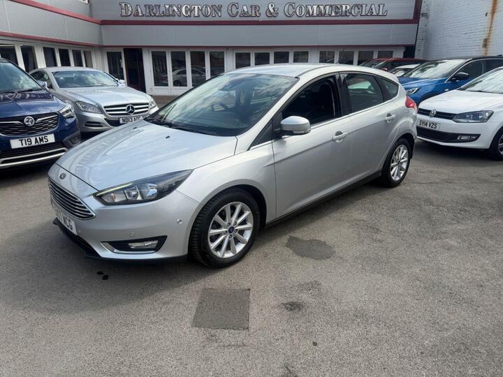 Ford FOCUS 1.0T EcoBoost Titanium Euro 6 (s/s) 5dr