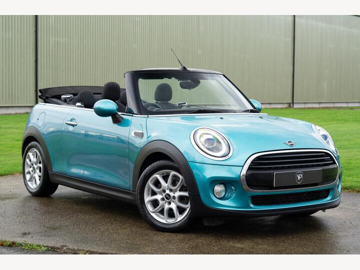 MINI Convertible 1.5 Cooper Steptronic Euro 6 (s/s) 2dr MINI Convertible 1.5 Cooper Steptronic Euro 6 (s/s) 2dr