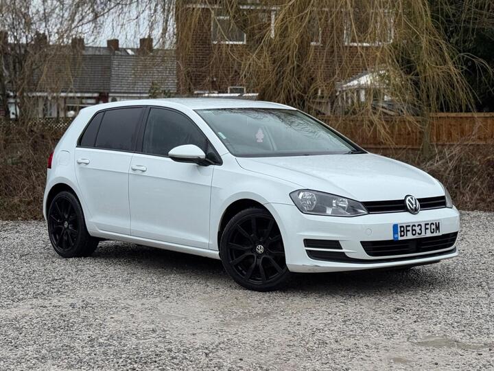 Volkswagen Golf 1.4 TSI BlueMotion Tech SE Euro 5 (s/s) 5dr Volkswagen Golf 1.4 TSI BlueMotion Tech SE Euro 5 (s/s) 5dr