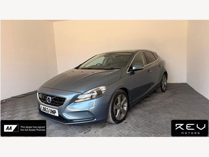 Volvo V40 1.6 T4 R-Design Lux Nav Powershift Euro 5 (s/s) 5dr