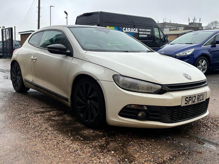 Volkswagen SCIROCCO 2.0 TDI BlueMotion Tech GT DSG Euro 5 (s/s) 3dr