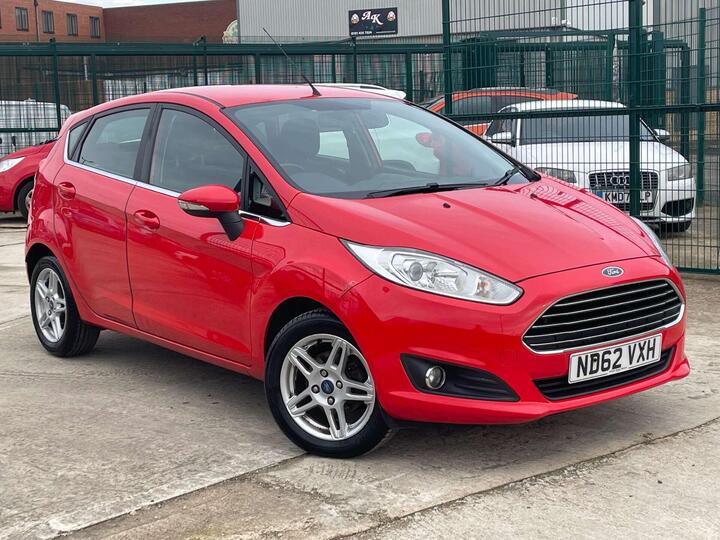 Ford FIESTA 1.0T EcoBoost Zetec Euro 5 (s/s) 5dr