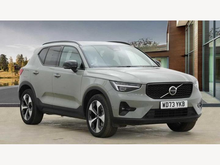 Volvo XC40 2.0 B4 MHEV Ultimate DCT Auto Euro 6 (s/s) 5dr