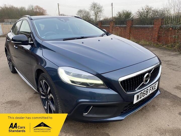 Volvo V40 1.5 T3 GPF Pro Auto Euro 6 (s/s) 5dr