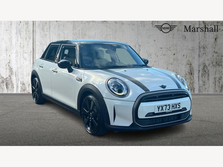 MINI Hatch 1.5 Cooper Resolute Edition Steptronic Euro 6 (s/s) 5dr