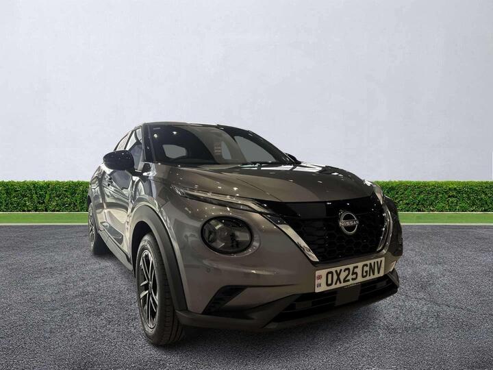 Nissan JUKE 1.6 N-Connecta Auto Euro 6 5dr