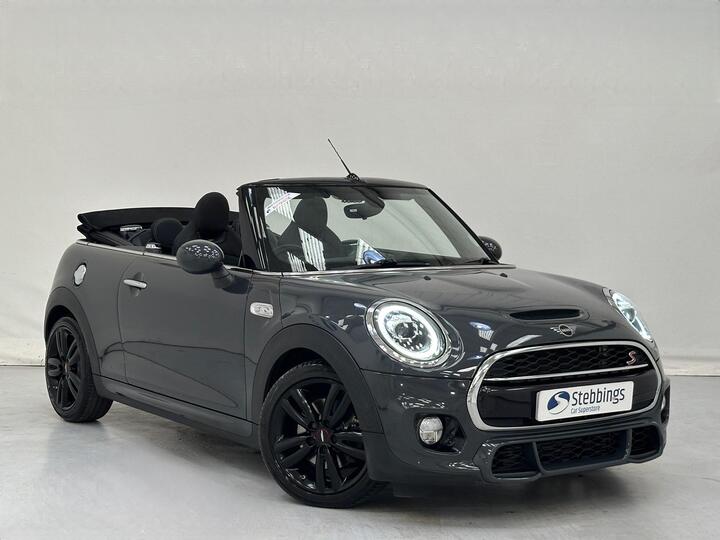 MINI Convertible 2.0 Cooper S Sport Steptronic Euro 6 (s/s) 2dr MINI Convertible 2.0 Cooper S Sport Steptronic Euro 6 (s/s) 2dr