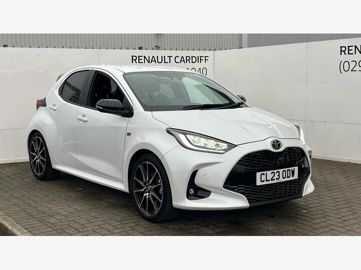 Toyota Yaris 1.5 VVT-h GR SPORT E-CVT Euro 6 (s/s) 5dr