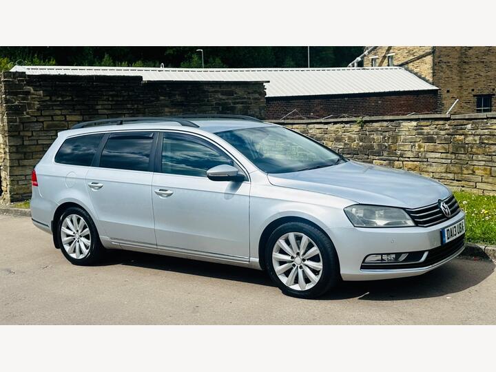 Volkswagen Passat 2.0 TDI BlueMotion Tech Highline DSG Euro 5 (s/s) 5dr