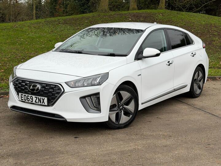 Hyundai IONIQ 1.6 H-GDi Premium SE DCT Euro 6 (s/s) 5dr Hyundai IONIQ 1.6 H-GDi Premium SE DCT Euro 6 (s/s) 5dr