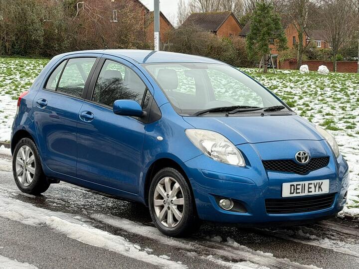 Toyota Yaris 1.33 Dual VVT-i T Spirit Euro 5 (s/s) 5dr