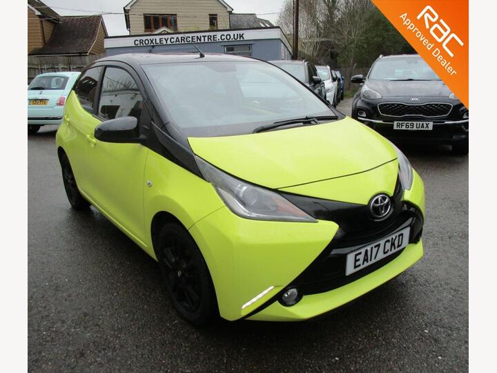 Toyota AYGO 1.0 VVT-i X-cite 3 Yellow Bi-Tone Euro 6 5dr