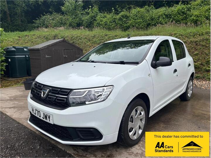 Dacia Sandero 1.0 SCe Essential Euro 6 5dr Dacia Sandero 1.0 SCe Essential Euro 6 5dr