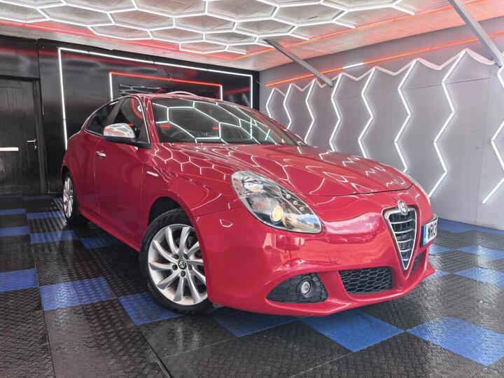Alfa Romeo GIULIETTA 2.0 JTDM-2 Veloce TCT Euro 5 (s/s) 5dr