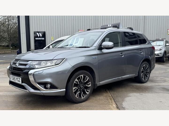 Mitsubishi OUTLANDER 2.0h 12kWh GX4h CVT 4WD Euro 6 (s/s) 5dr Mitsubishi OUTLANDER 2.0h 12kWh GX4h CVT 4WD Euro 6 (s/s) 5dr