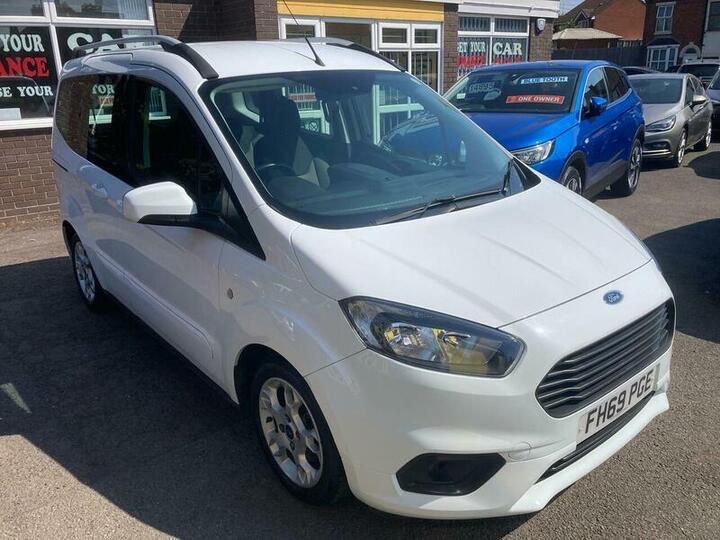 Ford Courier 1.5 TDCi Zetec Euro 6 5dr Ford Courier 1.5 TDCi Zetec Euro 6 5dr