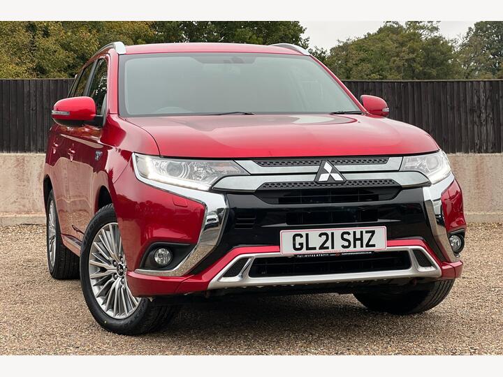Mitsubishi Outlander 2.4h TwinMotor 13.8kWh Dynamic CVT 4WD Euro 6 (s/s) 5dr Mitsubishi Outlander 2.4h TwinMotor 13.8kWh Dynamic CVT 4WD Euro 6 (s/s) 5dr