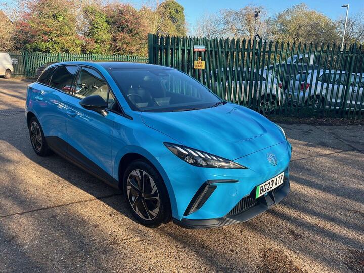 MG MG4 64kWh Trophy Long Range Auto 5dr