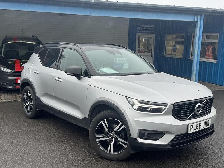 Volvo XC40 1.5 T3 R-Design Euro 6 (s/s) 5dr