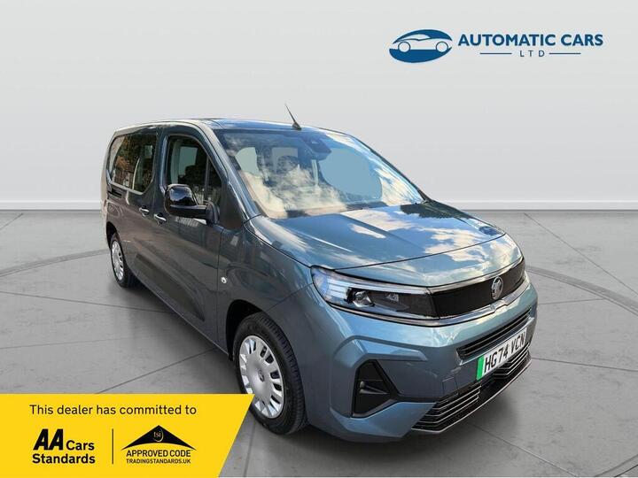 Vauxhall COMBO LIFE 52kWh Design XL MPV Auto 5dr (7.4kW Charger) Vauxhall COMBO LIFE 52kWh Design XL MPV Auto 5dr (7.4kW Charger)