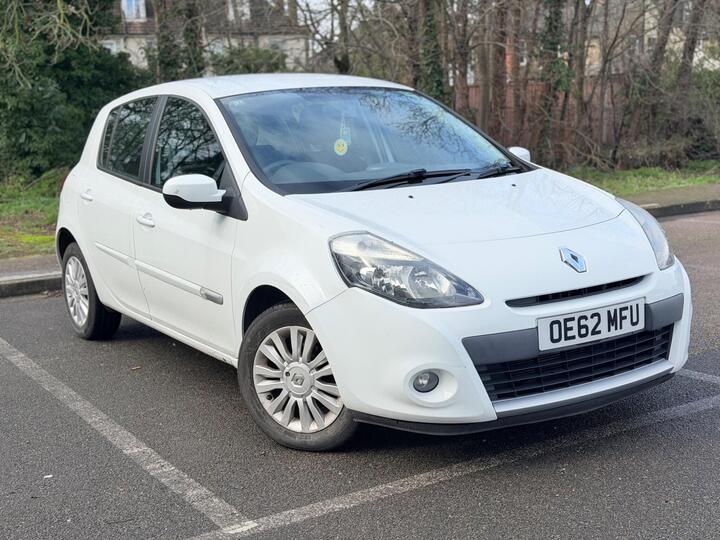 Renault Clio 1.2 Expression + Euro 5 5dr Renault Clio 1.2 Expression + Euro 5 5dr