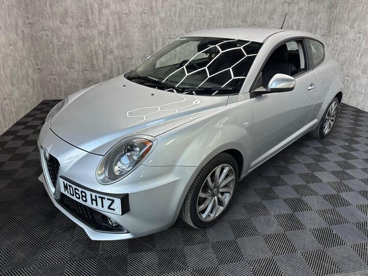 Alfa Romeo MiTo 875 TB TwinAir Super Euro 6 (s/s) 3dr Alfa Romeo MiTo 875 TB TwinAir Super Euro 6 (s/s) 3dr