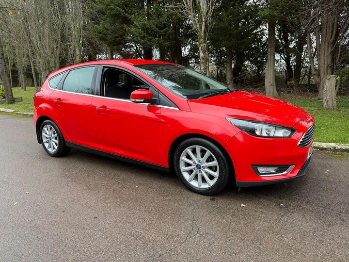 Ford Focus 1.0T EcoBoost Titanium Euro 6 (s/s) 5dr