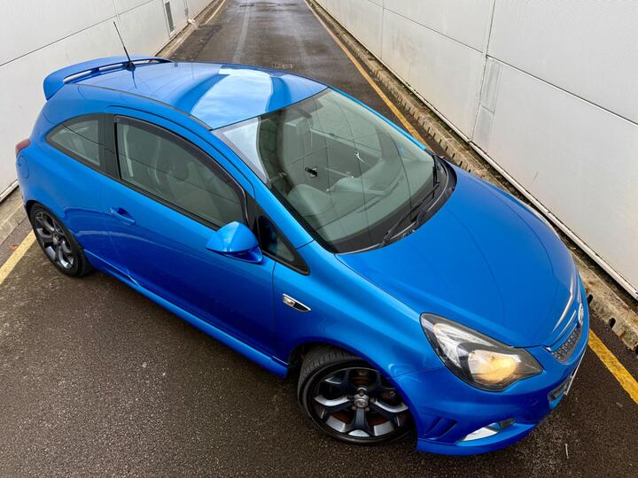 Vauxhall Corsa 1.6T 16V VXR Euro 5 3dr Vauxhall Corsa 1.6T 16V VXR Euro 5 3dr