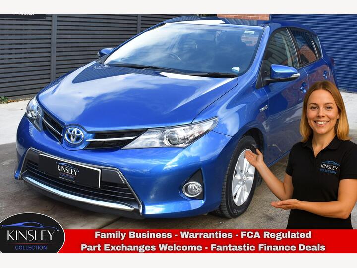 Toyota Auris 1.8 VVT-h Icon CVT Euro 5 (s/s) 5dr Toyota Auris 1.8 VVT-h Icon CVT Euro 5 (s/s) 5dr