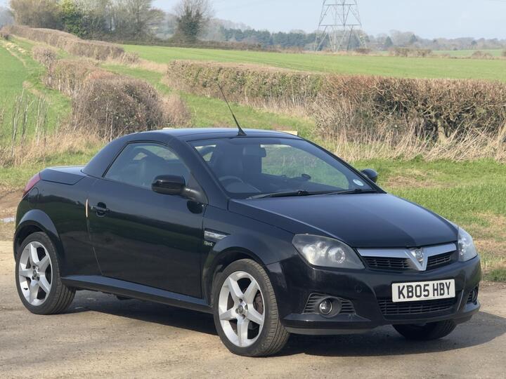 Vauxhall Tigra 1.8i Sport 2dr