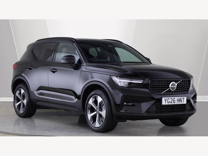 Volvo XC40 2.0 B3 MHEV Plus Dark DCT Auto Euro 6 (s/s) 5dr