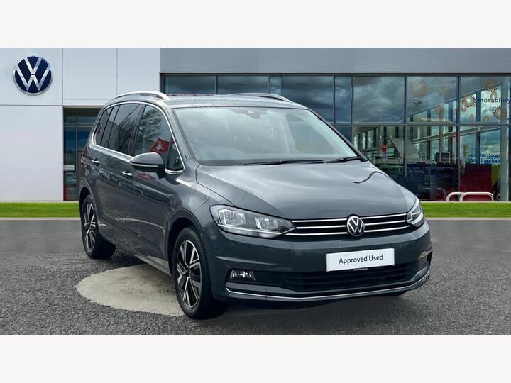 Volkswagen Touran 1.5 TSI EVO SEL DSG Euro 6 (s/s) 5dr Volkswagen Touran 1.5 TSI EVO SEL DSG Euro 6 (s/s) 5dr