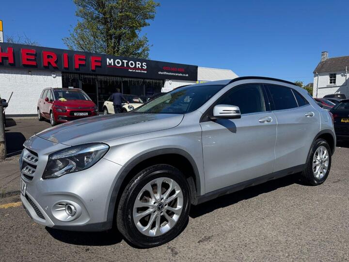 Mercedes-Benz GLA 1.6 GLA200 SE (Executive) Euro 6 (s/s) 5dr