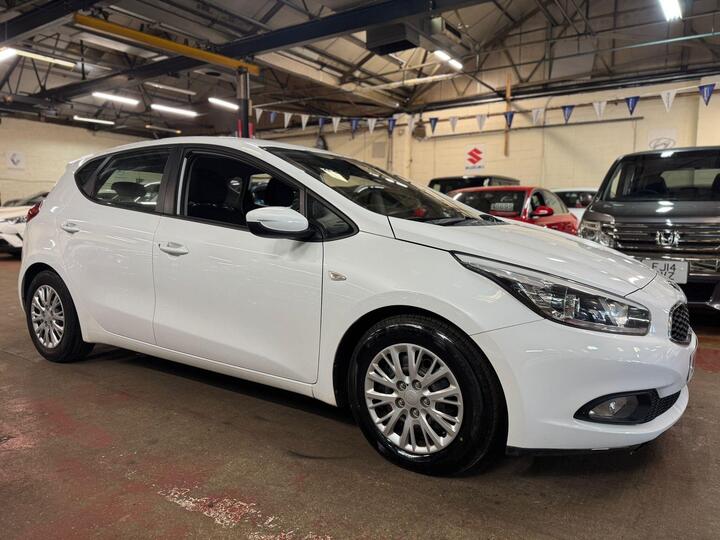 Kia Ceed 1.6 CRDi EcoDynamics 1 Euro 5 (s/s) 5dr