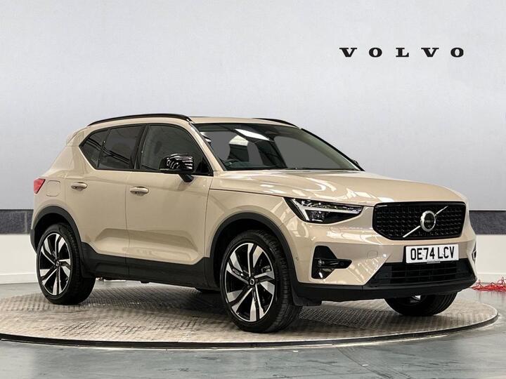 Volvo XC40 2.0 B3 MHEV Ultra Dark DCT Auto Euro 6 (s/s) 5dr