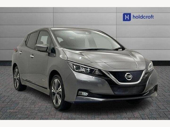 Nissan Leaf 39kWh N-Connecta Auto 5dr