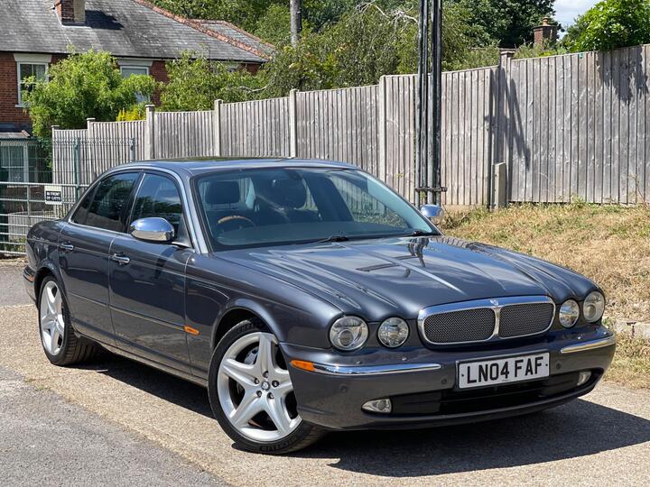 Jaguar XJR 4.2 V8 Super 4dr