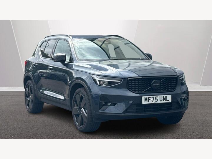 Volvo XC40 2.0 B3 MHEV Plus Black Edition DCT Auto Euro 6 (s/s) 5dr