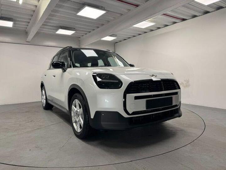 MINI Countryman 1.5C MHEV Classic Auto Euro 6 (s/s) 5dr