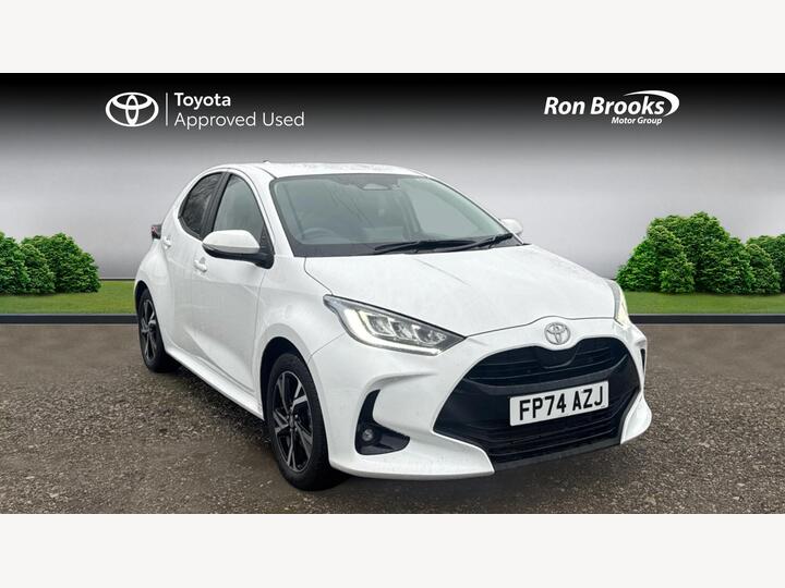 Toyota Yaris 1.5 VVT-h Design E-CVT Euro 6 (s/s) 5dr