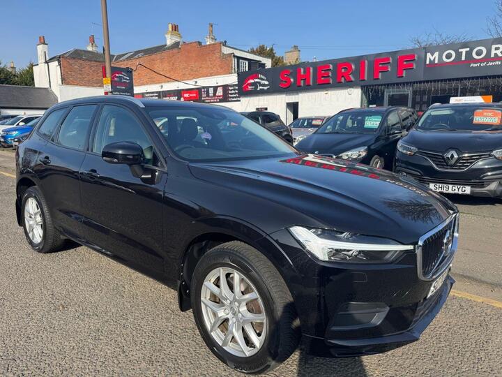 Volvo XC60 2.0 B4 MHEV Momentum Auto AWD Euro 6 (s/s) 5dr