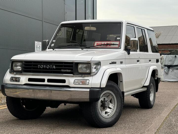 Toyota Prado Landcruiser 70 Series 2.4 Diesel Auto Toyota Prado Landcruiser 70 Series 2.4 Diesel Auto
