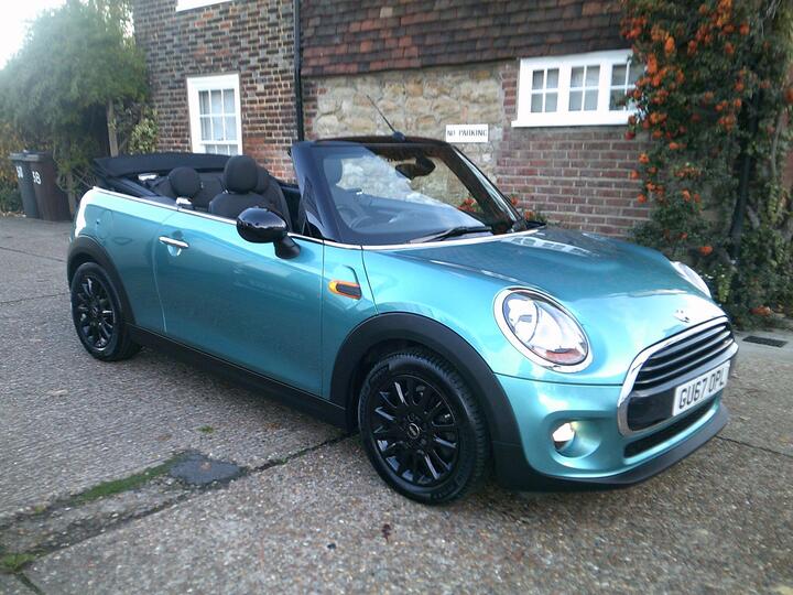 MINI Convertible 1.5 Cooper Auto Euro 6 (s/s) 2dr