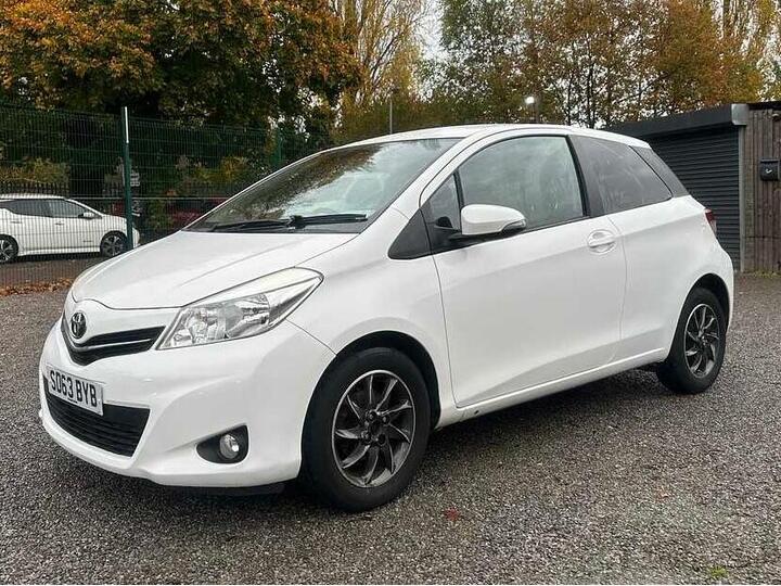 Toyota Yaris 1.0 VVT-i Edition Euro 5 3dr Toyota Yaris 1.0 VVT-i Edition Euro 5 3dr