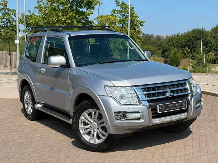 Mitsubishi SHOGUN 3.2 DI-DC SG2 Auto 4WD Euro 6 3dr SWB