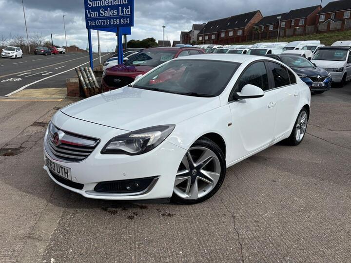 Vauxhall Insignia 2.0 CDTi EcoFLEX SRi Euro 5 (s/s) 5dr Vauxhall Insignia 2.0 CDTi EcoFLEX SRi Euro 5 (s/s) 5dr