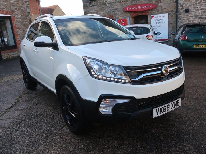 SsangYong Korando 2.0 LE Auto Euro 6 5dr SsangYong Korando 2.0 LE Auto Euro 6 5dr