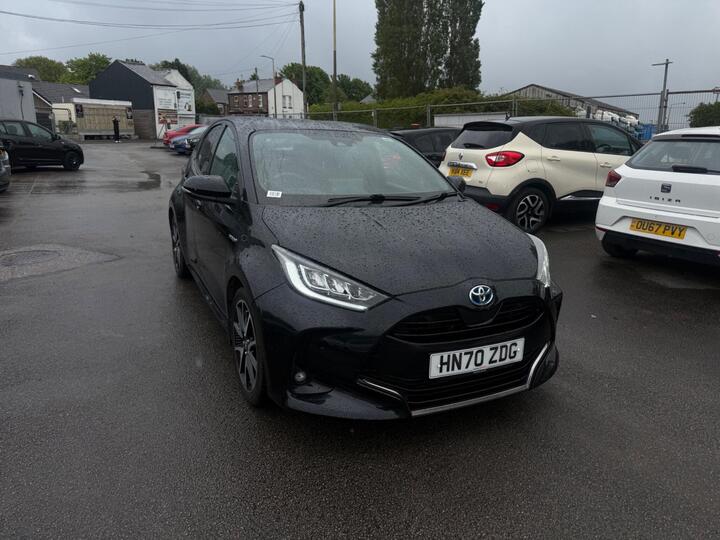 Toyota Yaris 1.5 VVT-h Dynamic E-CVT Euro 6 (s/s) 5dr